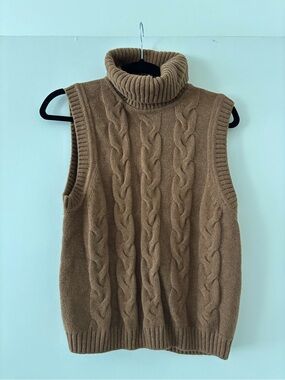 GAP Cable Knit Sleeveless Turtleneck Sweater Vest - Brown